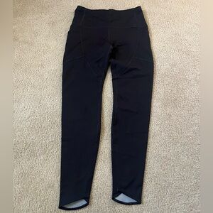 Oiselle Black FlyOut Tights in Black Sz 2